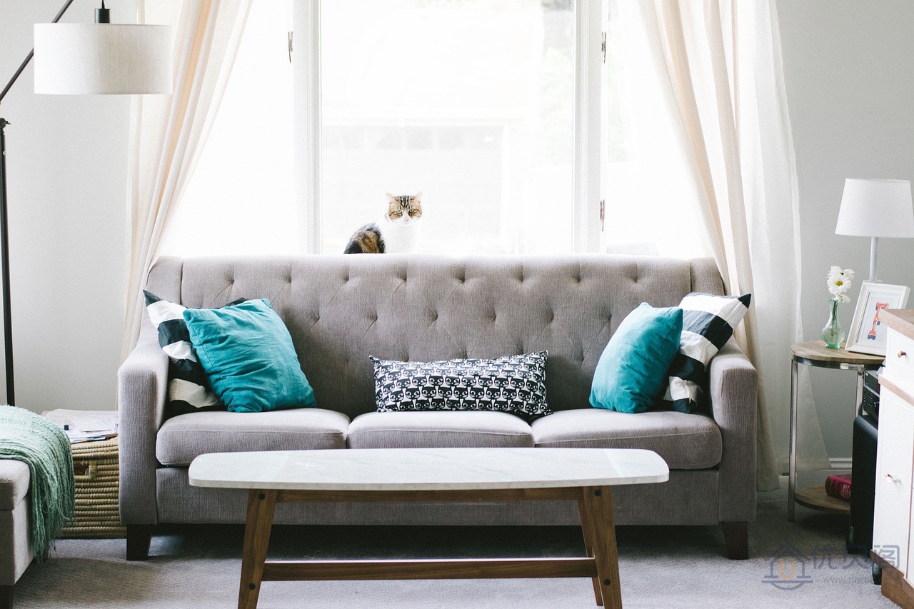 living-room-2569325_1280 (1).jpg